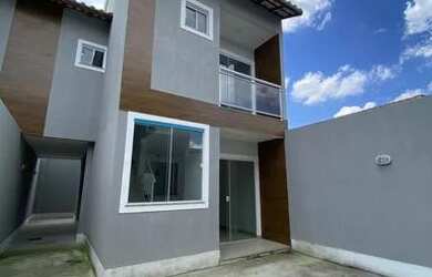 Imagem: A casa possui 3 Dormitórios, 2 Banheiros, 1 Vaga na garagem