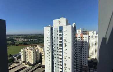 Imagem: O apartamento possui 2 Dormitórios, 2 Banheiros, 2 Vagas na