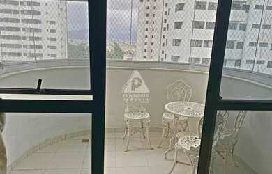 Imagem 3: Salão 3 quartos c/ dependência e vaga na escritura com vista mar