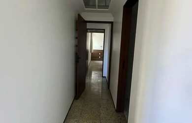 Imagem 7: Espaçoso Apartamento, 143 m2, 3 suites, perto da praia, lavabo em Ponta...