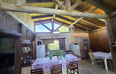 Imagem 12: Casa na Ibiraquera - Perto da Lagoa, com Piscina e Terreno Amplo