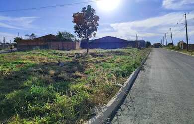Imagem: O terreno possui 994m² de Área e está localizado em Jardim