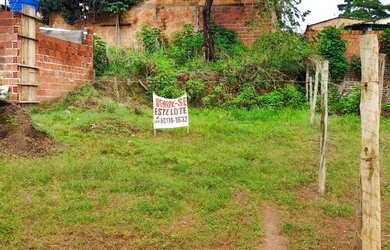 Imagem: O terreno possui 200m² de Área, Imóvel novo e está localizado