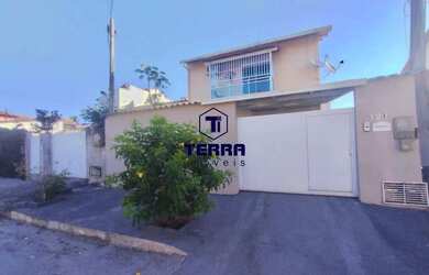 Imagem: A casa possui 3 Dormitórios, 2 Banheiros, 1 Vaga na garagem