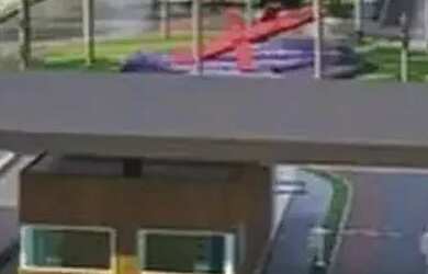 Imagem: O terreno possui 260m² de Área e está localizado em Eparque