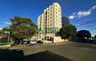 Imagem: O apartamento possui 3 Dormitórios, 1 Banheiro, 1 Vaga na garagem