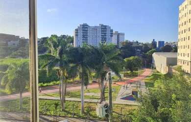 Imagem: O apartamento possui 3 Dormitórios, 2 Banheiros, 1 Vaga na