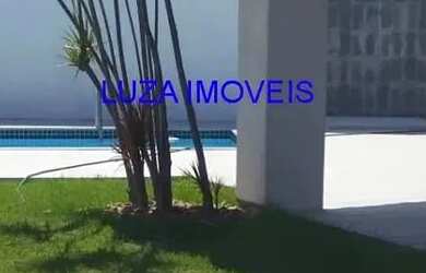 Imagem: A casa para alugar possui 3 Dormitórios, 4 Banheiros, 5 Vagas