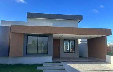 Imagem: A casa em condomínio possui 3 Dormitórios, 3 Banheiros, 2