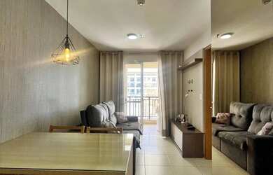 Imagem: O apartamento possui 1 Dormitório, 1 Banheiro, 1 Vaga na garagem