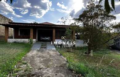 Imagem: A casa em condomínio possui 4 Dormitórios, 3 Banheiros, 1