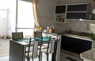 Imagem 2: Casa na Bela Vista. 170m² de Área, 2 Banheirose4 Dormitórios