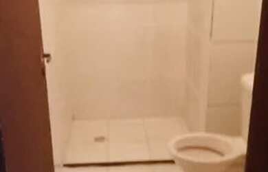 Imagem: O apartamento possui 2 Dormitórios, 1 Banheiro e 1 Vaga na