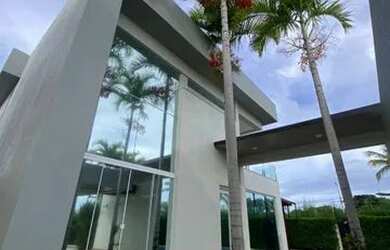 Imagem: A casa em condomínio possui 3 Dormitórios, 5 Banheiros, 4