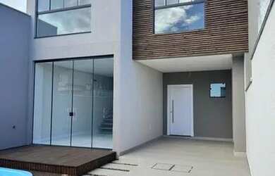 Imagem: A casa possui 3 Dormitórios, 4 Banheiros, 2 Vagas na garagem