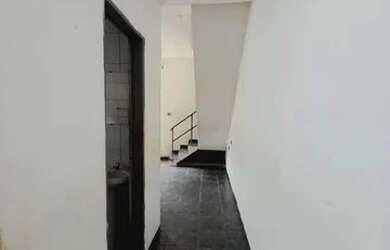 Imagem: A casa possui 2 Dormitórios, 2 Banheiros, 75m² de Área e