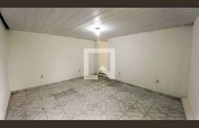 Imagem: A casa possui 1 Dormitório, 1 Banheiro, 70m² de Área e está