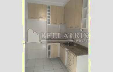 Imagem: O apartamento possui 3 Dormitórios, 1 Banheiro, 2 Vagas na