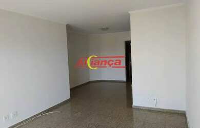 Imagem: O apartamento possui 3 Dormitórios, 1 Banheiro, 2 Vagas na