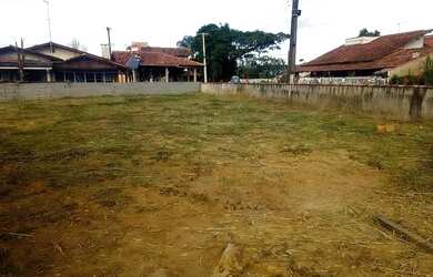 Imagem: O terreno e está localizado em São Francisco do Sul, SC à