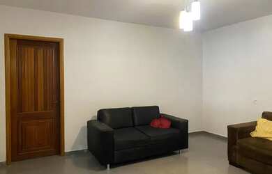 Imagem 10: Casa 2/4 com galpão. Churrasqueira, Varanda, 360m² de Áreae5 Vagas...