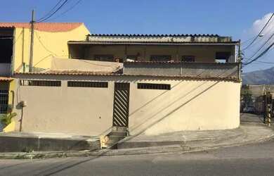 Imagem: A casa à venda possui 4 Dormitórios, 3 Banheiros, 3 Vagas