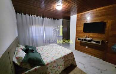 Imagem 12: Oportunidade! Casa de 3 quartos sendo 2 suítes sendo a master com closet, casa com 250m2 d