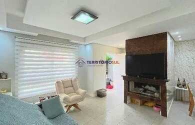Imagem 15: Casa em Porto Alegre, no bairro Hípica, com 3 dormitório s , e 3 banheiros,...