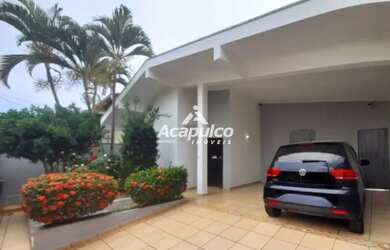 Imagem: A casa possui 3 Dormitórios, 4 Banheiros, 4 Vagas na garagem