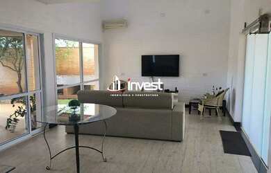 Imagem: A casa em condomínio possui 3 Dormitórios, 3 Banheiros, 4