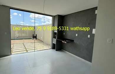 Imagem: A casa possui 3 Dormitórios, 2 Banheiros, 2 Vagas na garagem