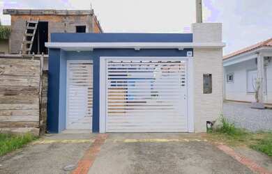 Imagem: A casa possui 2 Dormitórios, 1 Banheiro, 1 Vaga na garagem