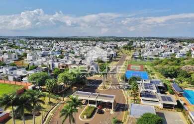 Imagem: O terreno possui 310m² de Área e está localizado em Ipê