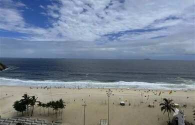 Imagem: O apartamento possui 4 Dormitórios, 4 Banheiros, 2 Vagas na