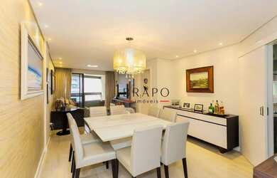 Imagem: O apartamento possui 3 Dormitórios, 2 Banheiros, 2 Vagas na