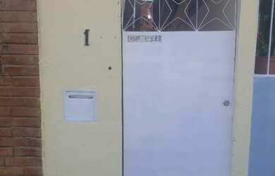 Imagem: A casa possui 2 Dormitórios, 1 Banheiro, 110m² de Área e