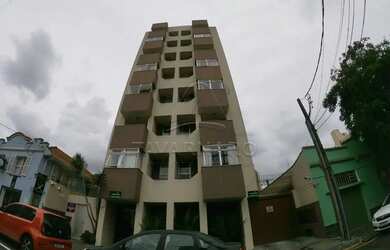 Imagem: O apartamento possui 3 Dormitórios, 1 Banheiro, 1 Vaga na garagem