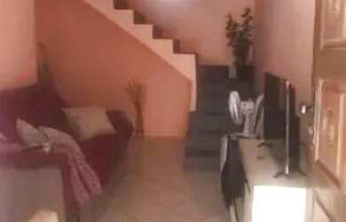 Imagem: A casa em condomínio possui 2 Dormitórios, 2 Banheiros, 120m²