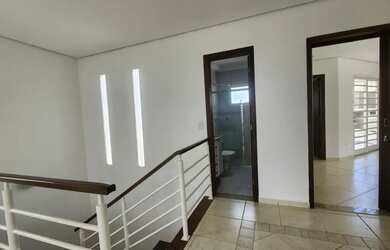 Imagem 12: Casa Assobradada de Alto Padrão Condomínio Vale do Arvoredo Londrina/PR