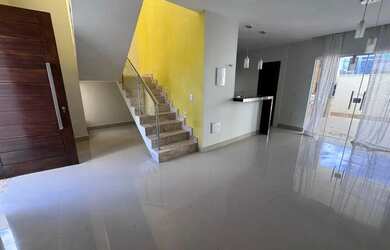 Imagem: A casa em condomínio possui 3 Dormitórios, 3 Banheiros, 2