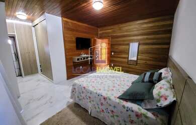 Imagem 10: Oportunidade! Casa de 3 quartos sendo 2 suítes sendo a master com closet, casa com 250m2 d