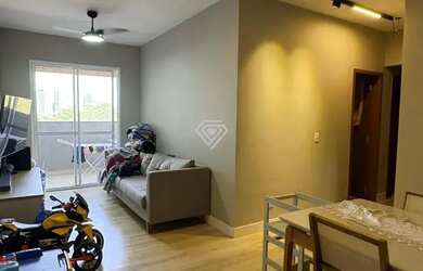 Imagem: O apartamento possui 3 Dormitórios, 1 Banheiro, 2 Vagas na