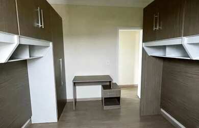 Imagem: O apartamento possui 2 Dormitórios, 1 Banheiro, 2 Vagas na