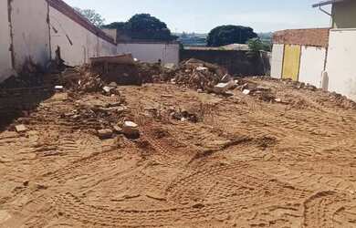 Imagem: O terreno possui 363m² de Área e está localizado em Parque