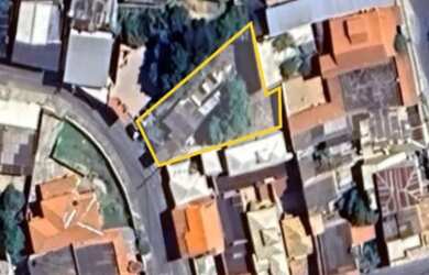 Imagem: O terreno possui 630m² de Área e está localizado em Laranjeiras