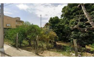 Imagem: O terreno possui 421m² de Área e está localizado em Brigadeiro