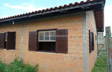 Imagem: A casa possui 2 Dormitórios, 1 Banheiro, 50m² de Área e