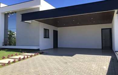 Imagem: A casa em condomínio possui 3 Dormitórios, 4 Banheiros, 4