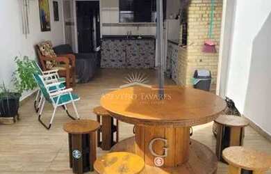 Imagem: A casa possui 2 Dormitórios, 3 Banheiros, 1 Vaga na garagem