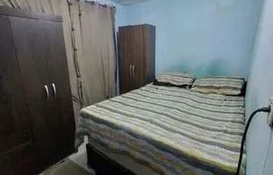 Imagem: A casa possui 2 Dormitórios e está localizado em Glória